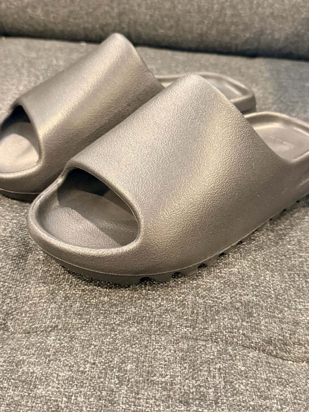 Adidas Yeezy Slide ‘slate grey' Foam Sandals - 9M, no box.